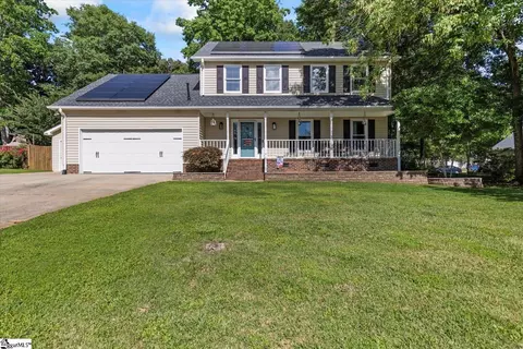 4 Foxworth Ct, Simpsonville, SC 29680
