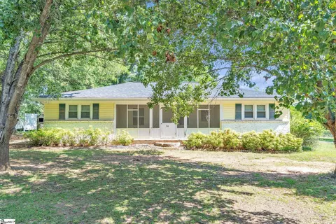 150 Pruitt Dr, Greenville, SC 29607