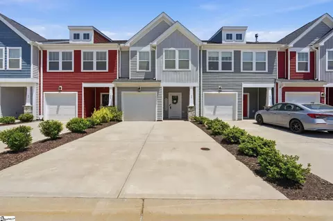 64 Mardale Ln, Greenville, SC 29609