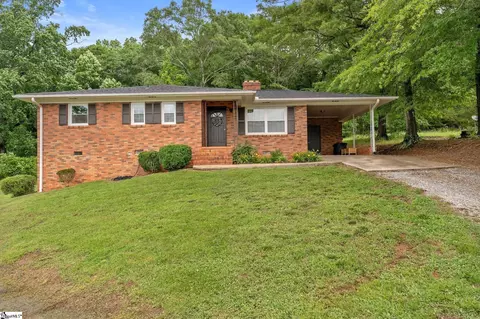 203 E 2nd Ave, Easley, SC 29640