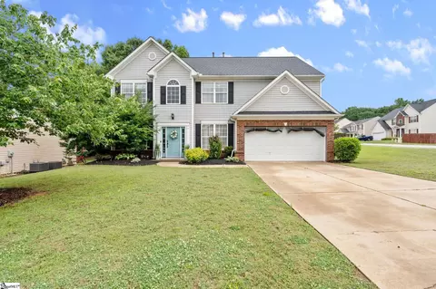 205 Tulip Tree Ln, Simpsonville, SC 29680
