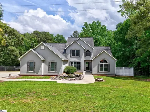 1016 Campbell Rd, Belton, SC 29627