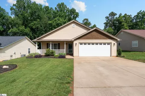 153 Maximus Dr, Greer, SC 29651