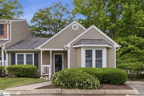 519 Wentworth St, Mauldin, SC 29662