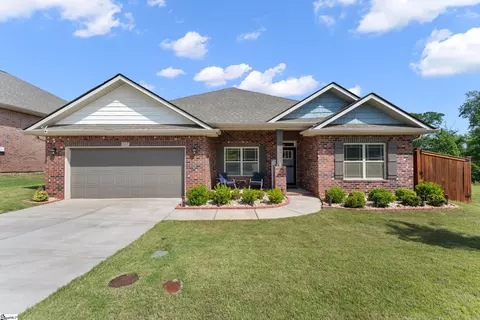 527 Flying Squirrel Way, Greenville, SC 29605