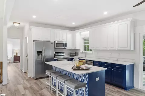 Kitchen - 274 Circle Dr, Pendleton, SC 29670 photo 2 of 3