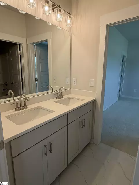 Bath - 310 Richey Rd, Pelzer, SC 29669 photo 5 of 9