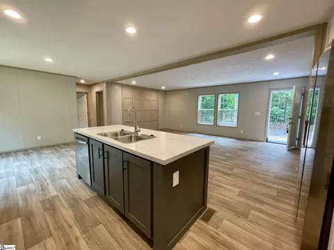 399 Charles St, Enoree, SC 29335 photo 9