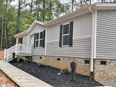 399 Charles St, Enoree, SC 29335 photo 3