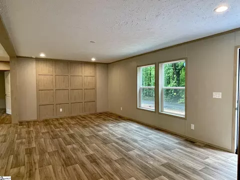 399 Charles St, Enoree, SC 29335 photo 16