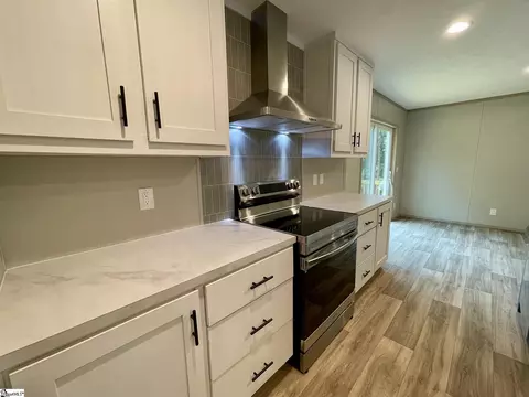399 Charles St, Enoree, SC 29335 photo 7