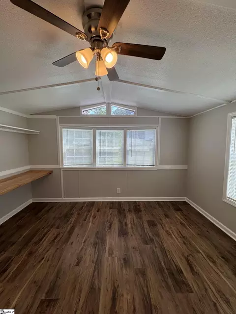 425 Cox Rd, Greer, SC 29651 photo 6