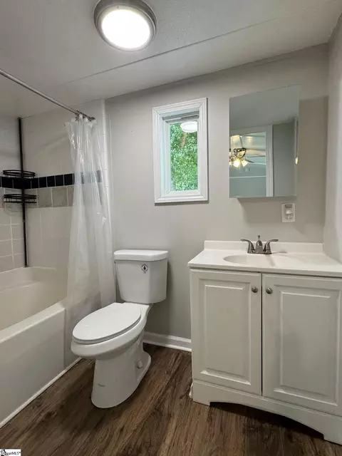 425 Cox Rd, Greer, SC 29651 photo 10