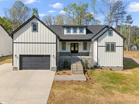 651 Narrow Cir, Inman, SC 29349