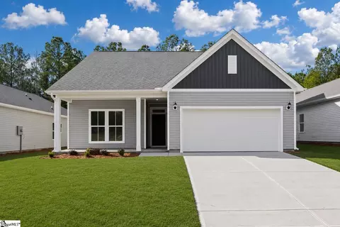 6 Torwood St, Fountain Inn, SC 29644