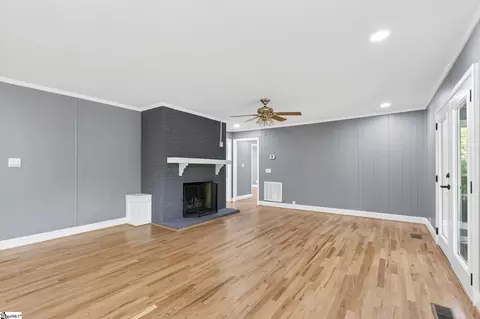 Living - 222 Devon Dr, Mauldin, SC 29662 photo 6 of 8