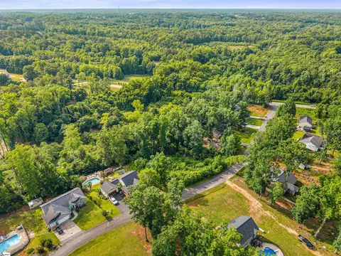 108 Brookside Cir, Honea Path, SC 29654 photo 4