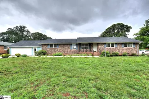 1195 Holly Springs Rd, Lyman, SC 29365