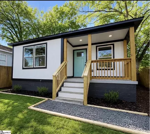 7 Hendricks St, Greenville, SC 29607