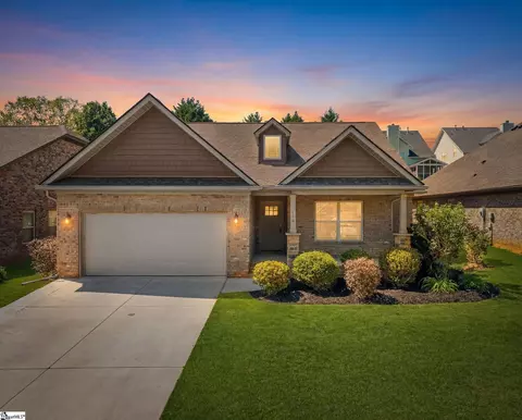 766 Charleston Pl, Duncan, SC 29334