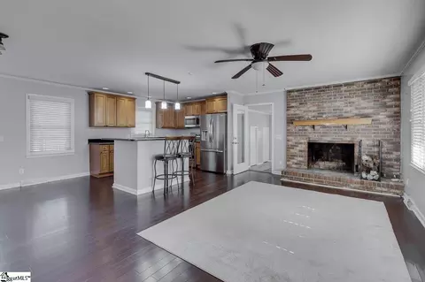 Living - 216 Hickory Dr, Easley, SC 29642 photo 1 of 4