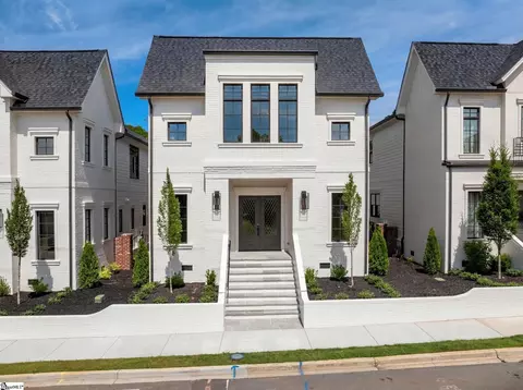 33 N Textile Ave, Greenville, SC 29611