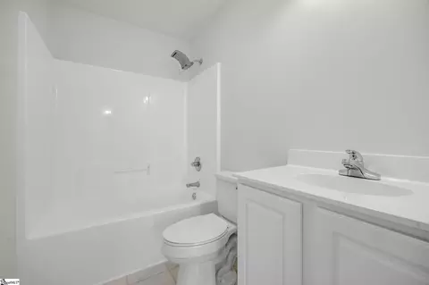 Bath - 111 Elevation Ct, Greer, SC 29651 photo 5 of 5
