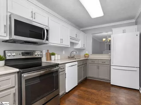 Kitchen - 419 E Butler Rd UNIT 2, Mauldin, SC 29662 photo 1 of 2