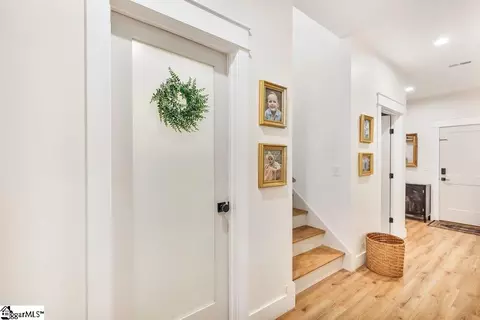 Entry Way - 216 Odell Ct, Williamston, SC 29697 photo 1 of 2