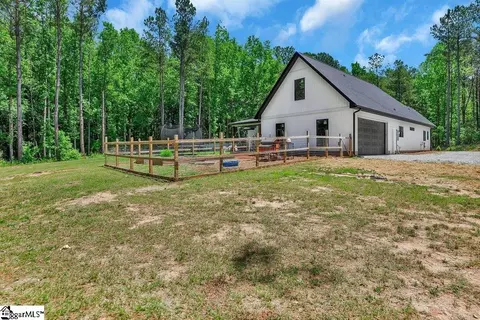 Exterior - 216 Odell Ct, Williamston, SC 29697 photo 7 of 12
