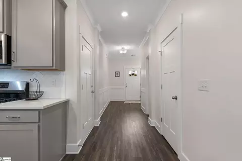 Entry Way - 100 Grey Oak Trl, Greer, SC 29650 photo 2 of 6