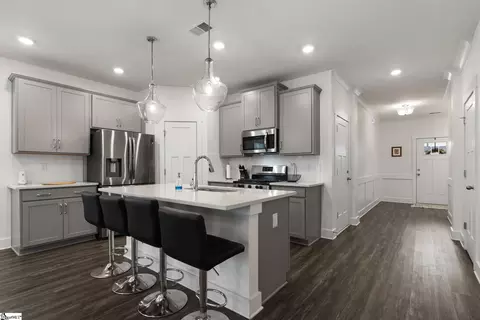 Entry Way - 100 Grey Oak Trl, Greer, SC 29650 photo 3 of 6