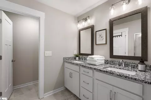 Bath - 100 Grey Oak Trl, Greer, SC 29650 photo 2 of 3