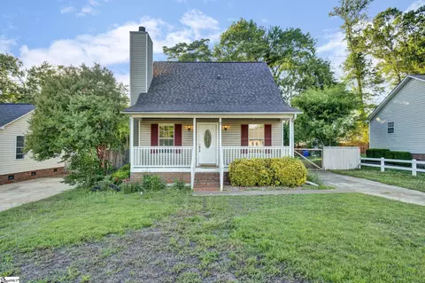 7 Haley Ct, Greenville, SC 29607