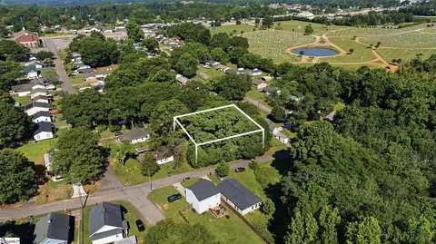 217 N Florida Ave, Greenville, SC 29605