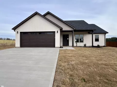 537 Bill Lattimore Rd, Chesnee, SC 29323
