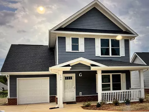 108 Walcott St, Greenville, SC 29609