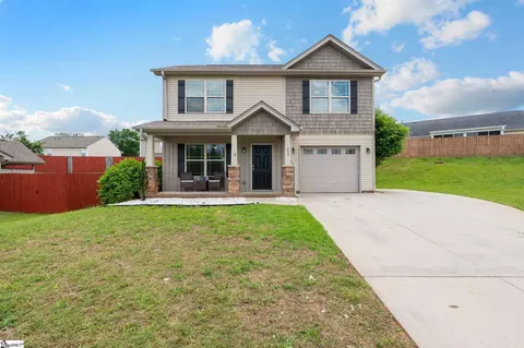 205 Mariner Ct, Greer, SC 29650