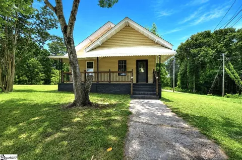 19 Clemson St, Liberty, SC 29657