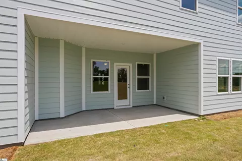 Exterior - 557 Hydrangea St, Seneca, SC 29678 photo 3 of 4