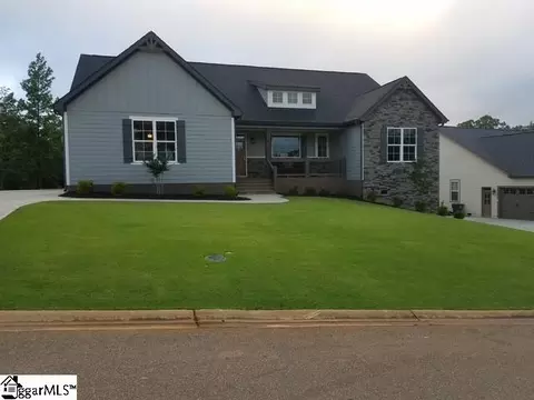 27 Enoree Farm Way, Taylors, SC 29687