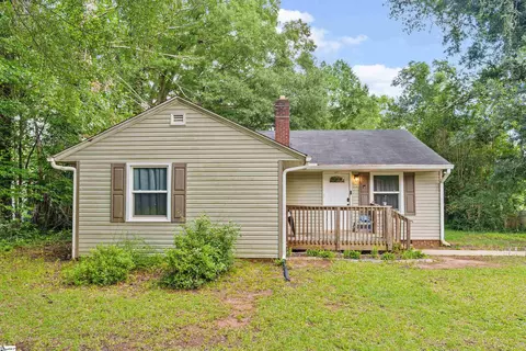 104 Carolyn Dr, Spartanburg, SC 29306