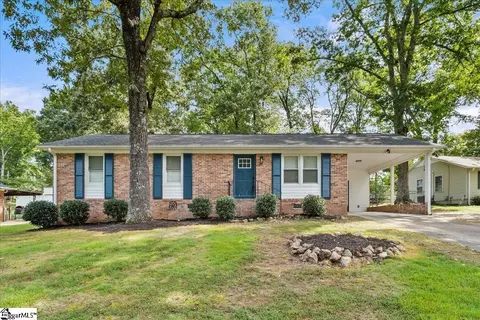 3 Kerry Ct, Taylors, SC 29687