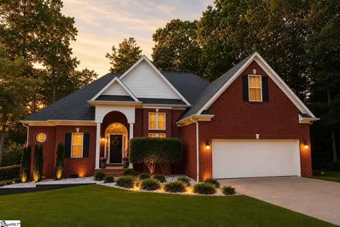 512 Scenic Oak Dr, Moore, SC 29369
