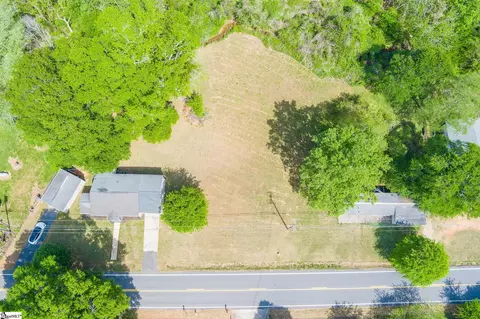 77 Blackstock Rd, Inman, SC 29349