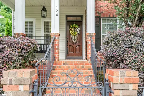 126 Chessington Ln, Simpsonville, SC 29681