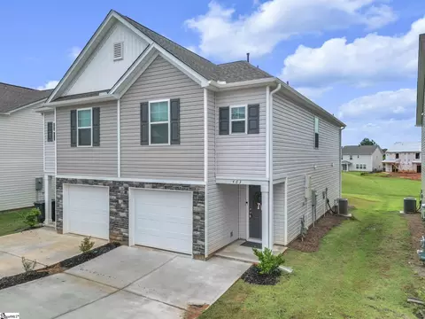Exterior - 463 Seaborn Cir, Pendleton, SC 29670 photo 2 of 5