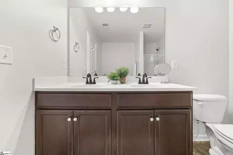 Bath - 308 Cabot Hill Ln, Greer, SC 29651 photo 1 of 3