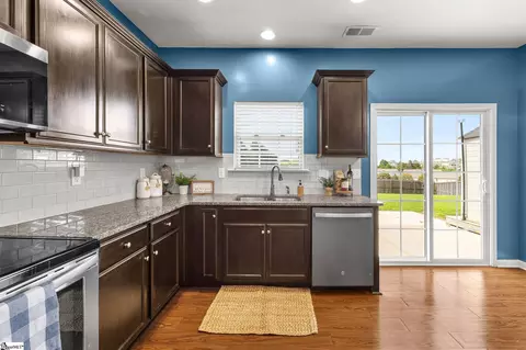 Kitchen - 308 Cabot Hill Ln, Greer, SC 29651 photo 2 of 2