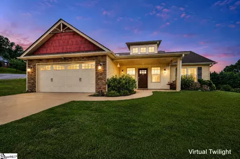 20 Hawkcrest Ct, Travelers Rest, SC 29690